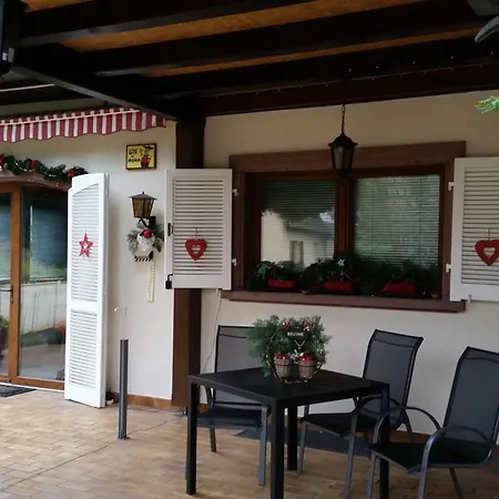D'une Chambre Avec Terrasse Et Wifi A Διαμέρισμα *